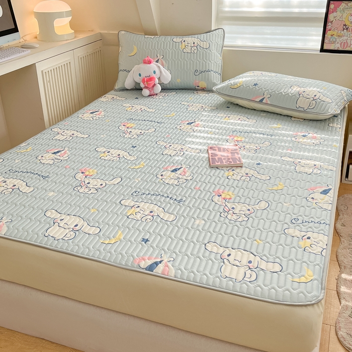 91家纺网 家纺一手货源 找家纺 金爱家 2024新款库洛米床笠款凉感丝乳胶凉席 床笠款-月亮玉桂狗