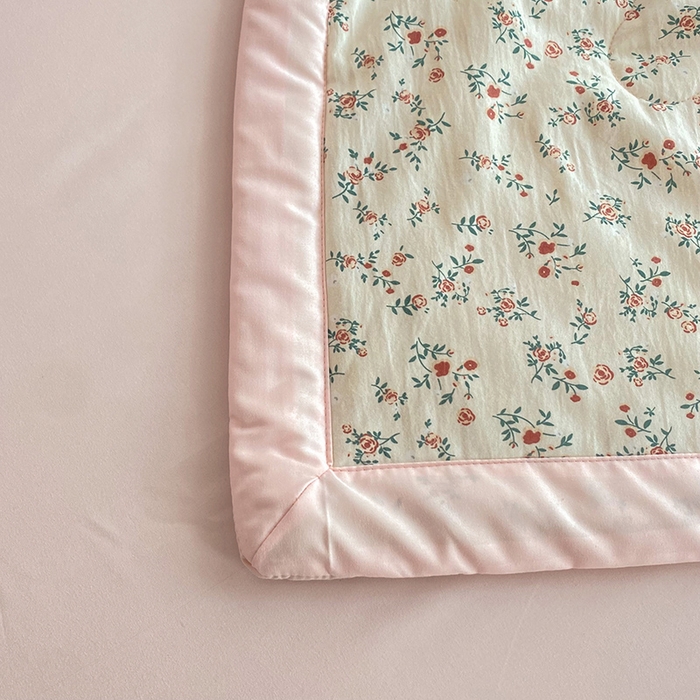 91家纺网 家纺一手货源 找家纺 妖妖家纺 2024新款超柔软糯水洗云朵棉印花夏被四件套 后花园