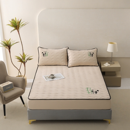 91家纺网 家纺一手货源 找家纺 恒尚居 2024新款熊猫刺绣水洗原棉大豆床笠-四季款 卡其色