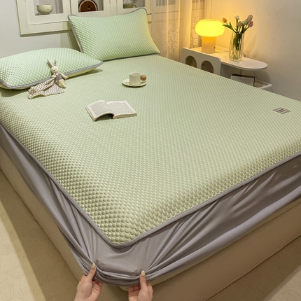 91家纺网 家纺一手货源 找家纺 眠势力 2025新款冰豆豆凉席冷感凉豆豆软凉席三件套 豆豆绿-贴标床笠款