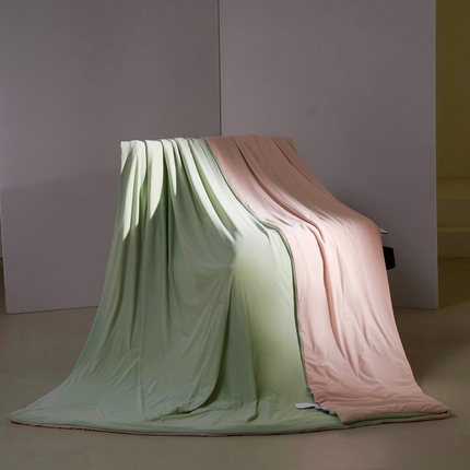 91家纺网 家纺一手货源 找家纺 （总）工厂直供纯色双拼凉感丝冰淇淋瓜瓜夏凉被空调被夏被直播爆款