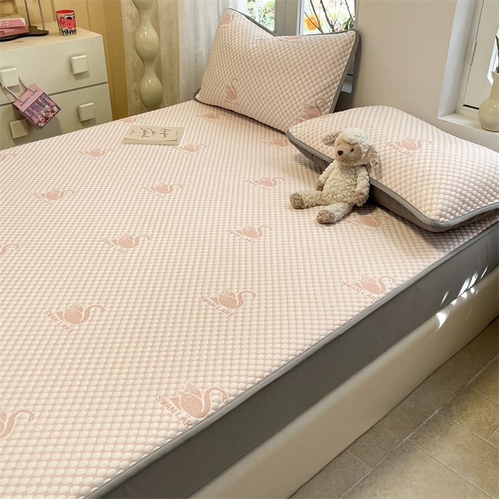 91家纺网 家纺一手货源 找家纺 启程家纺 2024春夏A类凉豆豆凉席床笠款凉席套件 小天鹅