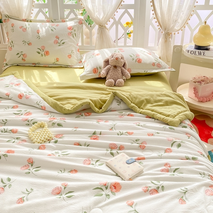 91家纺网 家纺一手货源 找家纺 恋之巢2024新款 泡泡棉印花夏被四件套 花季-绿