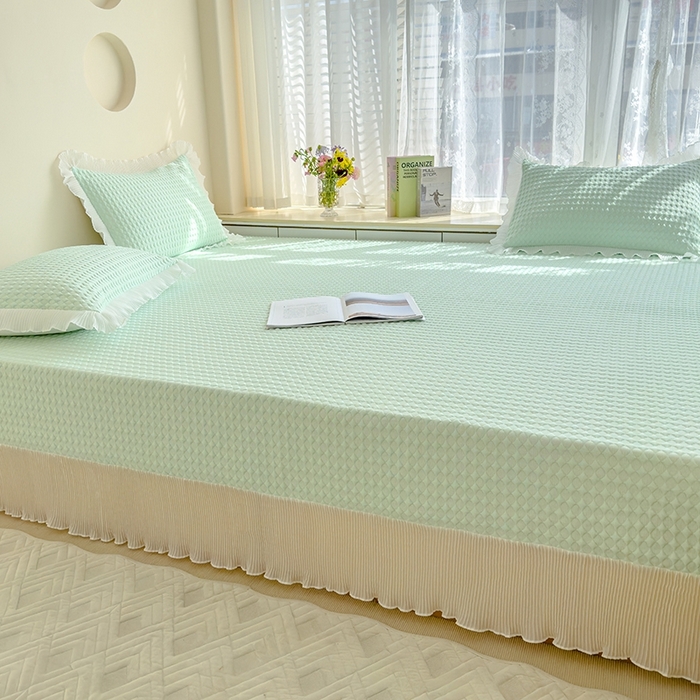 91家纺网 家纺一手货源 找家纺 冬然家纺 2024新款素色花边系列冰豆豆榻榻米凉席 抹茶绿