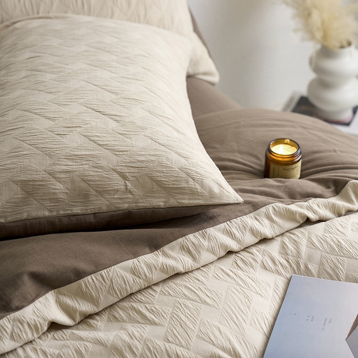 91家纺网 家纺一手货源 找家纺 梦享生活家居 2024新款A类双层纱提花肌理纹侘寂风四件套-布洛克 布洛克米咖