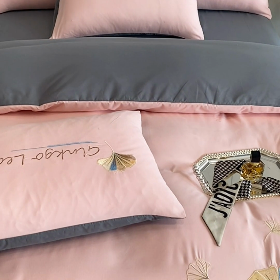 91家纺网 家纺一手货源 找家纺 孟鑫 2025新款水洗磨毛刺绣绣花四件套-三生有杏系列 初恋粉