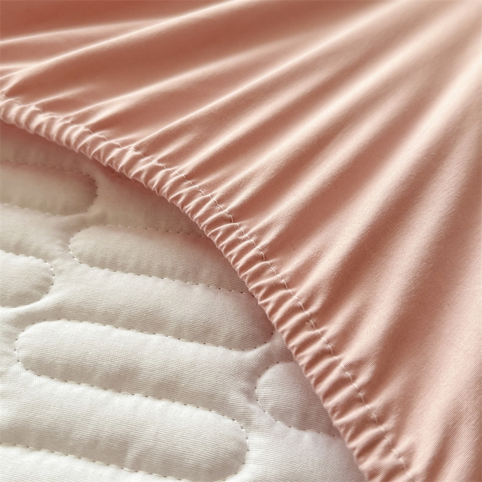 91家纺网 家纺一手货源 找家纺 857家居 2024新款A类原棉大豆夹棉床笠-奶茶熊 奶茶熊-玫瑰粉