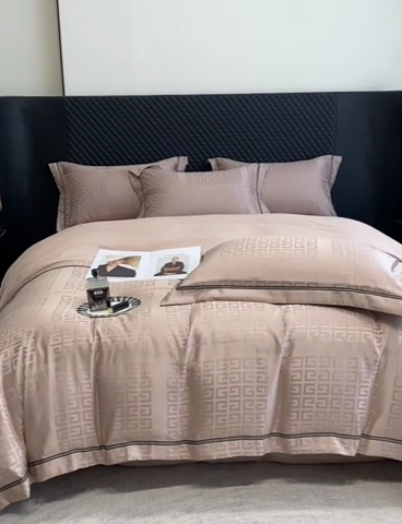 91家纺网 家纺一手货源 找家纺 优悦生活馆 2024新款工艺款提花磨毛四件套-简爱-香槟