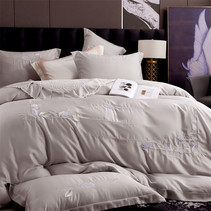 91家纺网 家纺一手货源 找家纺 （总）保罗圣迪奥 2024新款天丝床盖款夏被四件套-绿叶如茵