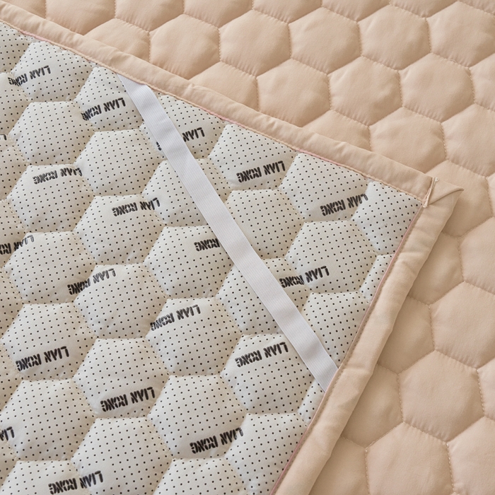 91家纺网 家纺一手货源 找家纺 恋绒家纺 2025新款A类刺绣款床褥学生软床垫子床护垫软垫（图2） 可爱熊-浅驼