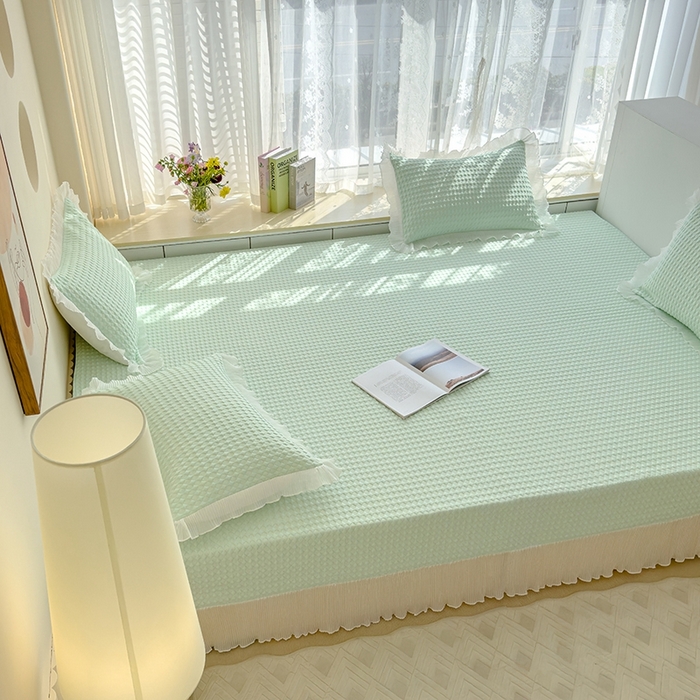 91家纺网 家纺一手货源 找家纺 冬然家纺 2024新款素色花边系列冰豆豆榻榻米凉席 抹茶绿