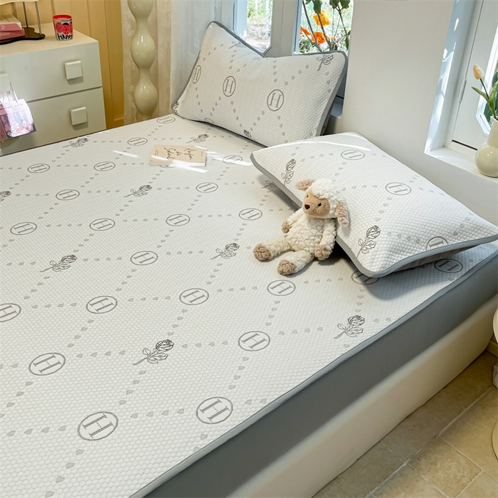 91家纺网 家纺一手货源 找家纺 启程家纺 2024春夏A类凉豆豆凉席床笠款凉席套件 简单时尚