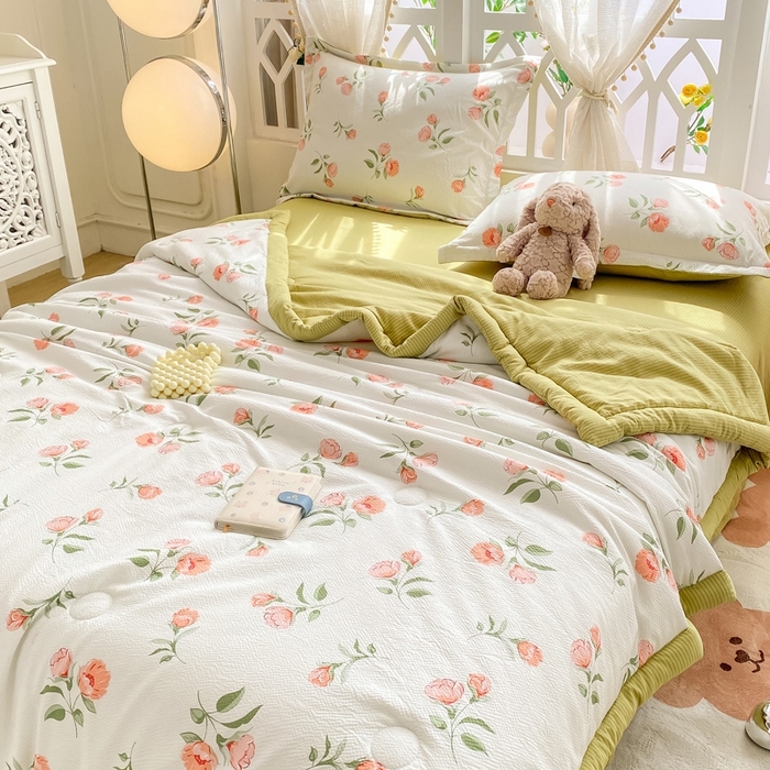 91家纺网 家纺一手货源 找家纺 恋之巢2024新款 泡泡棉印花夏被四件套 花季-绿