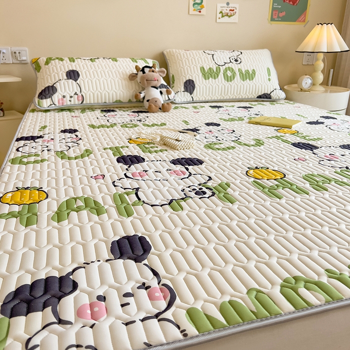 91家纺网 家纺一手货源 找家纺 世纪绒品 2026新款凉感丝印花款乳胶凉席 字母萌犬