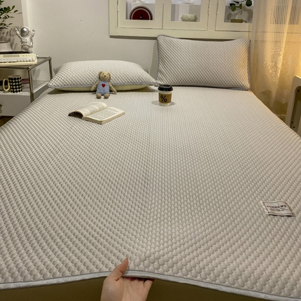 91家纺网 家纺一手货源 找家纺 眠势力 2025新款冰豆豆凉席冷感凉豆豆软凉席三件套 豆豆灰-贴标床单款