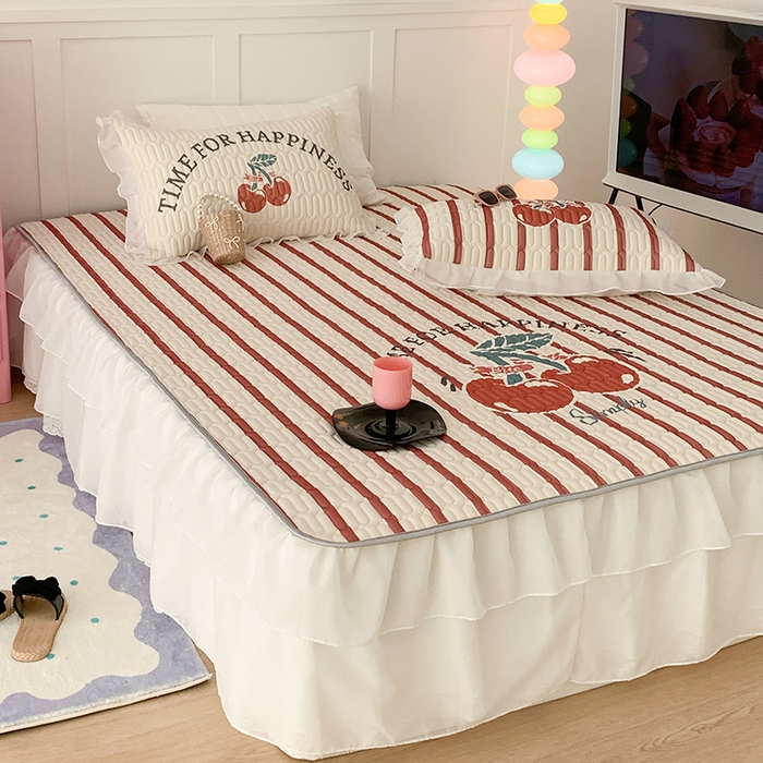 91家纺网 家纺一手货源 找家纺 昔可家纺 2024新款床裙款乳胶席 竖条樱桃