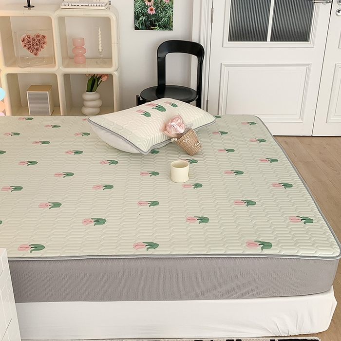 91家纺网 家纺一手货源 找家纺 昔可家纺 2024新款床笠款乳胶席 淡绿底郁金香