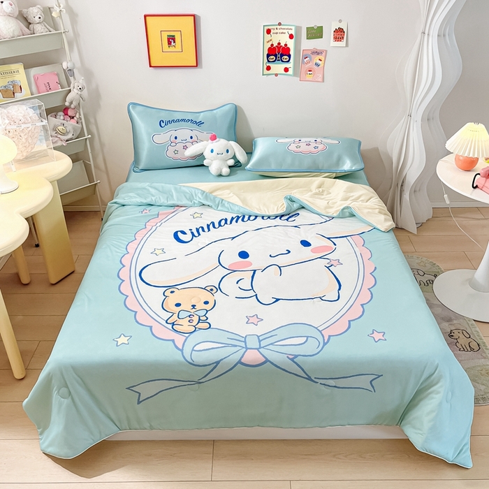 91家纺网 家纺一手货源 找家纺 博雅 2024新款三丽鸥凉感丝凉席夏被套件 大版-软萌玉桂狗