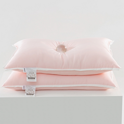 91家纺网 家纺一手货源 找家纺 芯奇想 2024新款蚕蛹蛋白枕 蚕蛹蛋白枕-玉粉