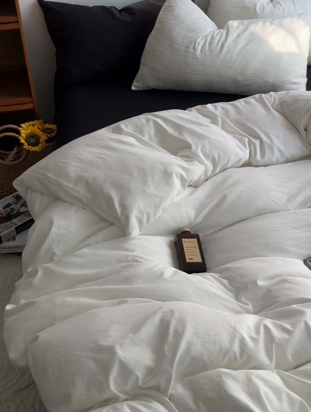 91家纺网 家纺一手货源 找家纺 易辰美 2024新款混搭超柔水洗棉四件套 奶白+酷黑