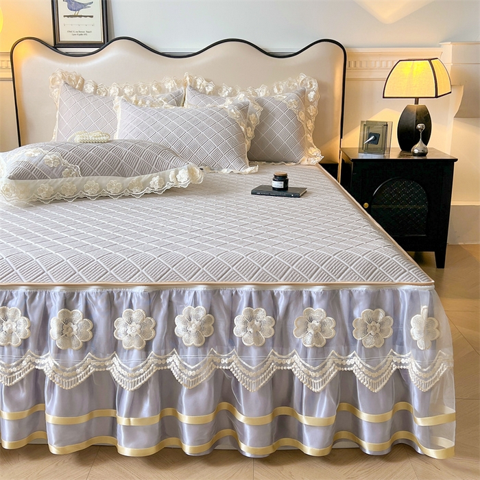 91家纺网 家纺一手货源 找家纺 虹星家纺 2024新款A类冰感凉豆豆可拆卸床裙席三件套 珍珠灰