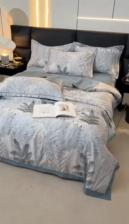 91家纺网 家纺一手货源 找家纺 梦莱斯 2024新款拼角宽边水洗天丝夏被四件套 初禾灰