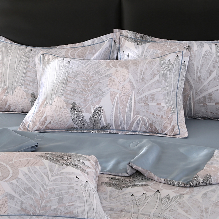 91家纺网 家纺一手货源 找家纺 梦莱斯 2024新款拼角宽边水洗天丝夏被四件套 初禾灰