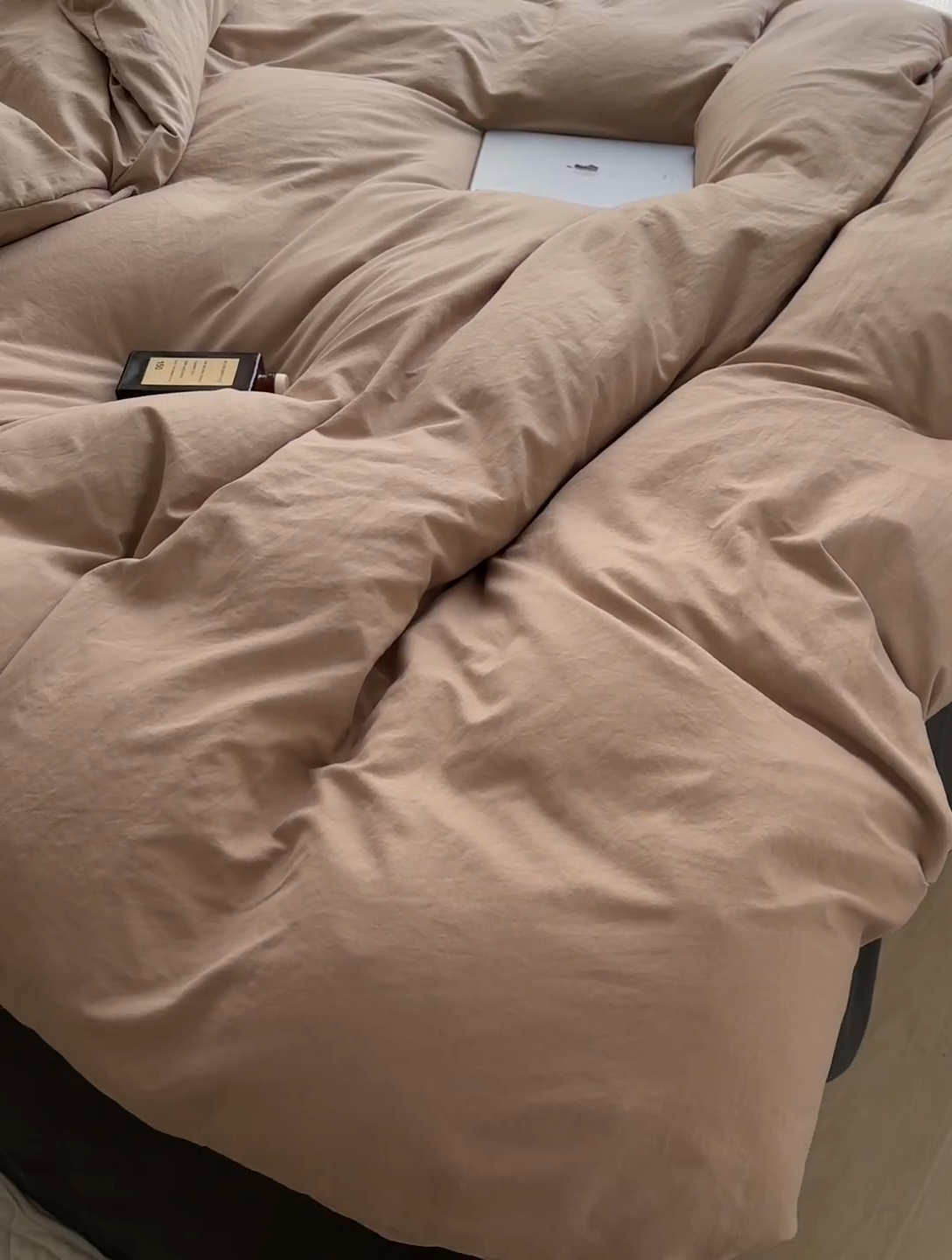 91家纺网 家纺一手货源 找家纺 易辰美 2024新款混搭超柔水洗棉四件套 奶杏+深灰