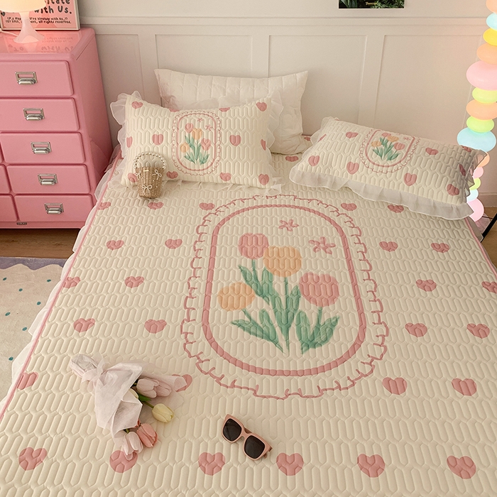 91家纺网 家纺一手货源 找家纺 昔可家纺 2024新款床裙款乳胶席 粉爱心郁金香