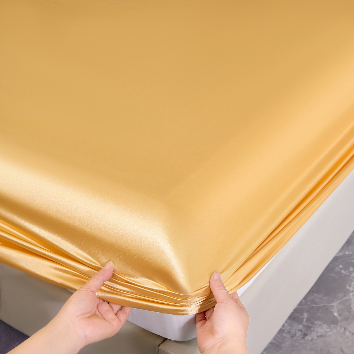 91家纺网 家纺一手货源 找家纺 梦舒羽 2025新款可水洗冰丝床垫保护套床笠三件套 金驼色