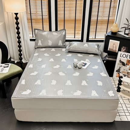 91家纺网 家纺一手货源 找家纺 柒月家居2024新款AB版简约时尚600D提花凉席冰丝席 背影兔-灰