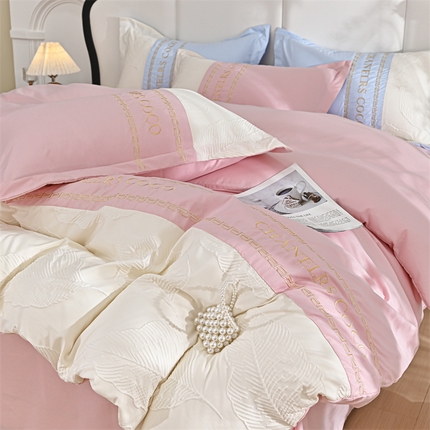 91家纺网 家纺一手货源 找家纺 （总）富宁家纺 2025新款直播爆款水洗棉磨毛立体浮雕刺绣四件套-卡诗