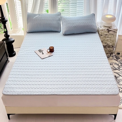 91家纺网 家纺一手货源 找家纺 佳梦达 2025新款0.4厚度纯色乳胶凉席 风铃蓝