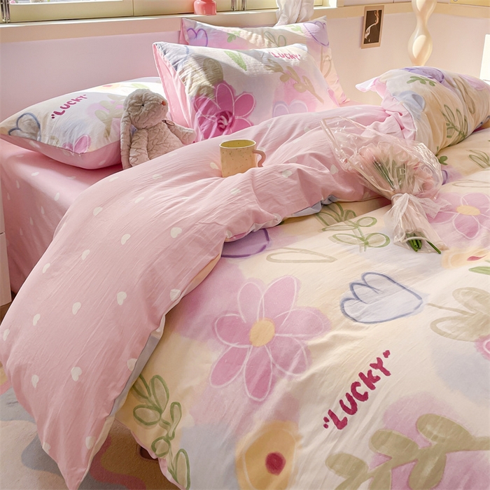 91家纺网 家纺一手货源 找家纺 盛秋家纺 2026新款水洗棉印花四件套-卡通系列 雅朵+粉爱心