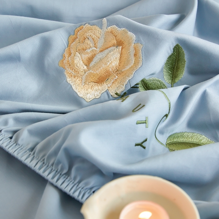 91家纺网 家纺一手货源 找家纺 秀色家纺 2025新款A类50支贡缎长绒棉刺绣床笠 唤醒系列-劳拉 