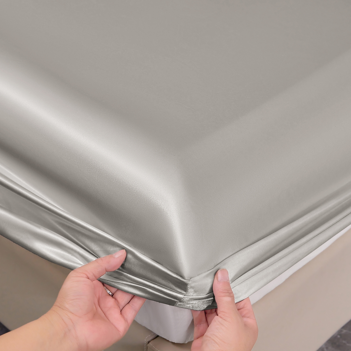 91家纺网 家纺一手货源 找家纺 梦舒羽 2025新款可水洗冰丝床垫保护套床笠三件套 典雅灰