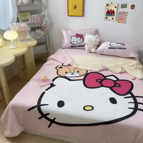 91家纺网 家纺一手货源 找家纺 博雅 2024新款三丽鸥凉感丝凉席夏被套件 大版-爱心小熊KT