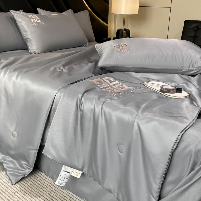 91家纺网 家纺一手货源 找家纺 露梦家纺 2025新款水洗真丝刺绣夏被-梵希 梵希-高级灰