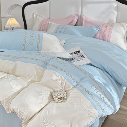 91家纺网 家纺一手货源 找家纺 （总）富宁家纺 2025新款直播爆款水洗棉磨毛立体浮雕刺绣四件套-卡诗