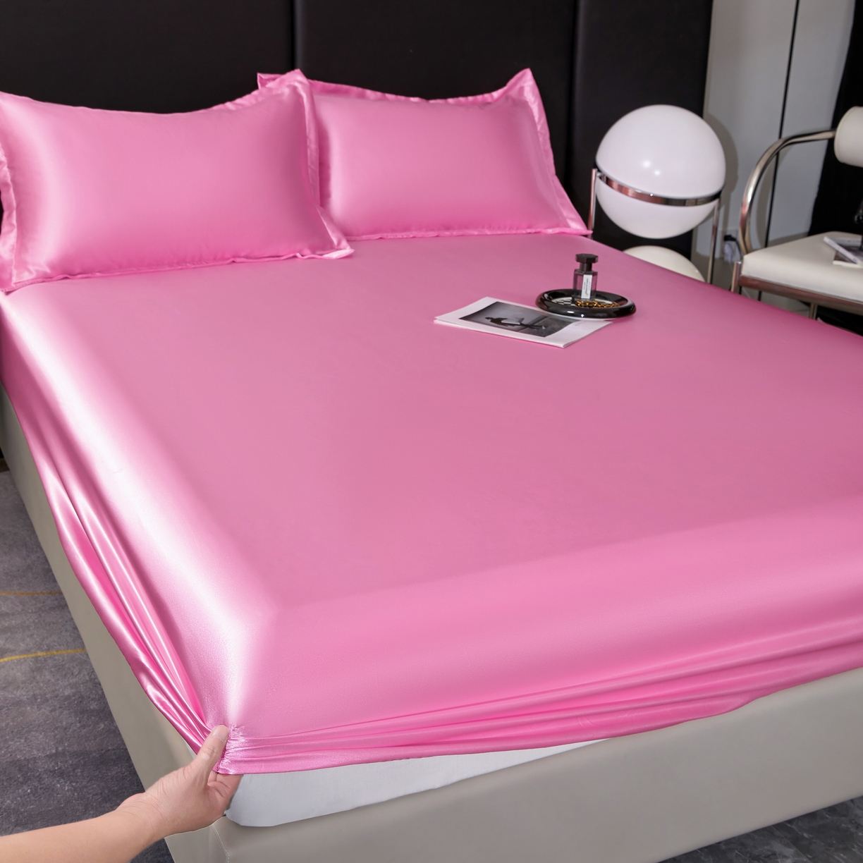 91家纺网 家纺一手货源 找家纺 梦舒羽 2025新款可水洗冰丝床垫保护套床笠三件套 粉色