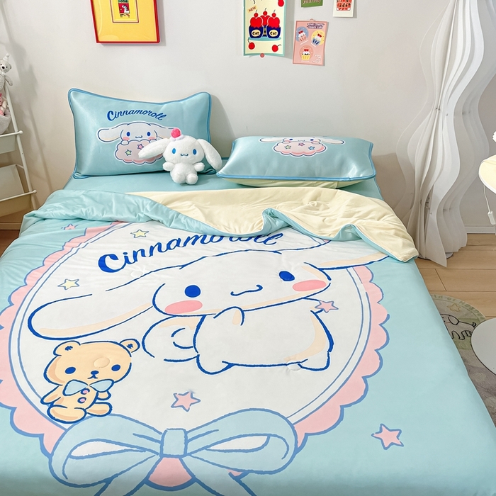 91家纺网 家纺一手货源 找家纺 博雅 2024新款三丽鸥凉感丝凉席夏被套件 大版-软萌玉桂狗