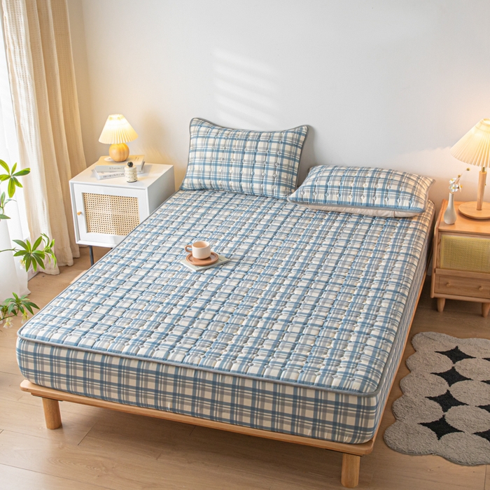 91家纺网 家纺一手货源 找家纺 鑫钰 2024新款无印风水洗棉水洗亲肤大豆夹棉床笠-简格  简格-格调蓝