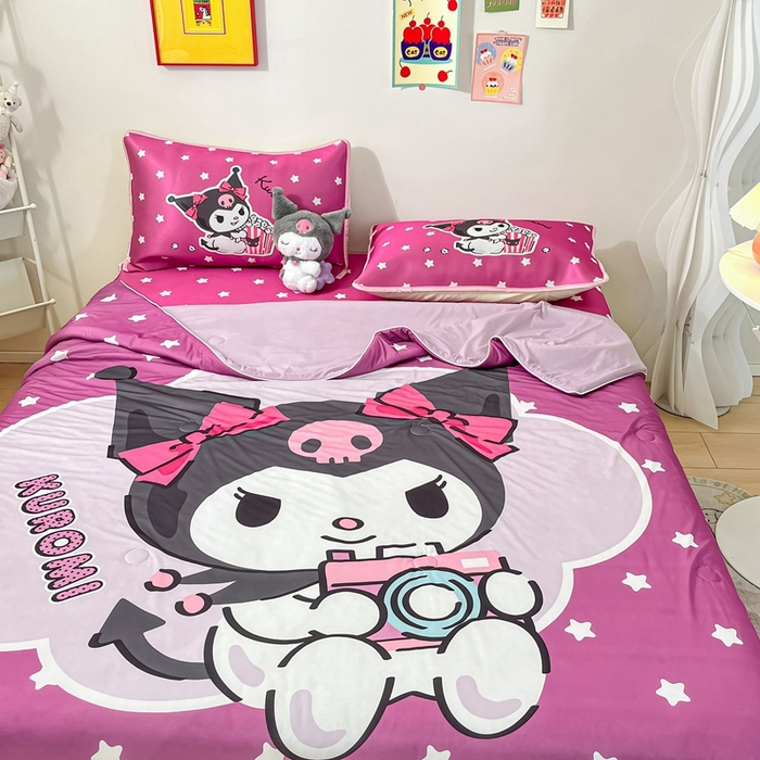 91家纺网 家纺一手货源 找家纺 博雅 2024新款三丽鸥凉感丝凉席夏被套件 大版-快乐库洛米