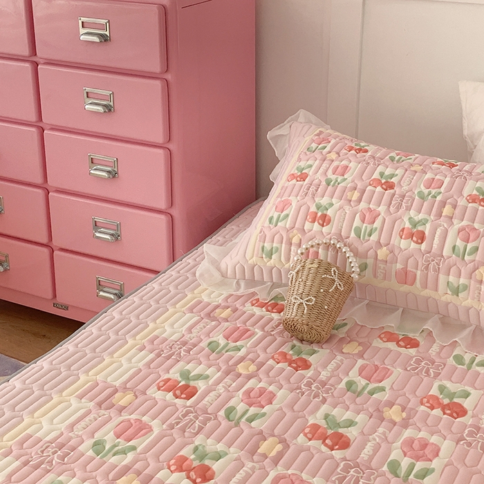 91家纺网 家纺一手货源 找家纺 昔可家纺 2024新款床裙款乳胶席 樱桃郁金香