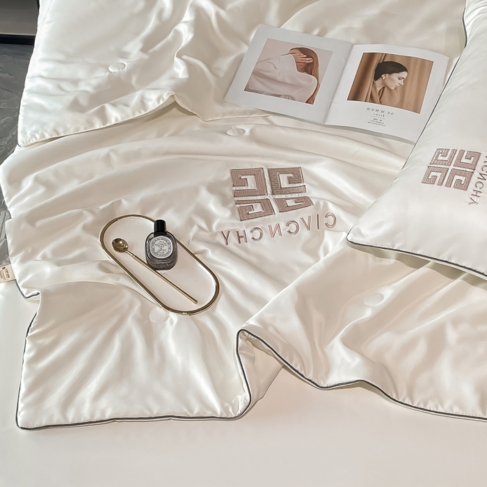 91家纺网 家纺一手货源 找家纺 露梦家纺 2025新款水洗真丝刺绣夏被-梵希 梵希-皓月白