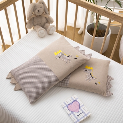 91家纺网 家纺一手货源 找家纺 织布人 2024新款荞麦枕全棉水洗棉婴幼儿童枕0-6-12岁卡通枕套+荞麦枕芯 30*50cm/只 童趣荞麦枕-小恐龙
