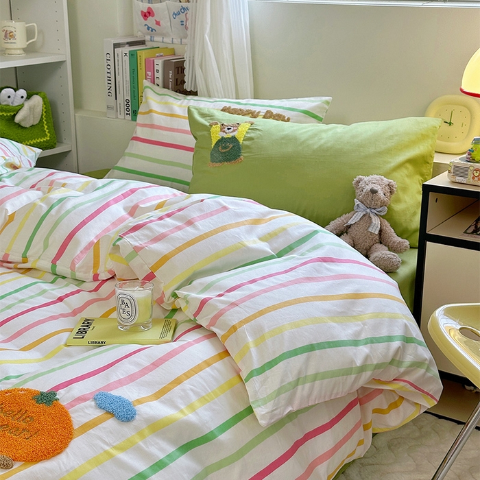 91家纺网 家纺一手货源 找家纺 澳萝拉 2024新款纯棉毛巾绣卡通四件套 元气熊仔