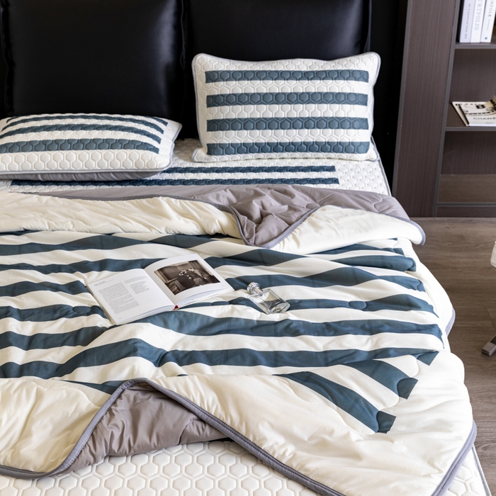 91家纺网 家纺一手货源 找家纺 摩卡 2024新品冰激凌大豆夏被 周末