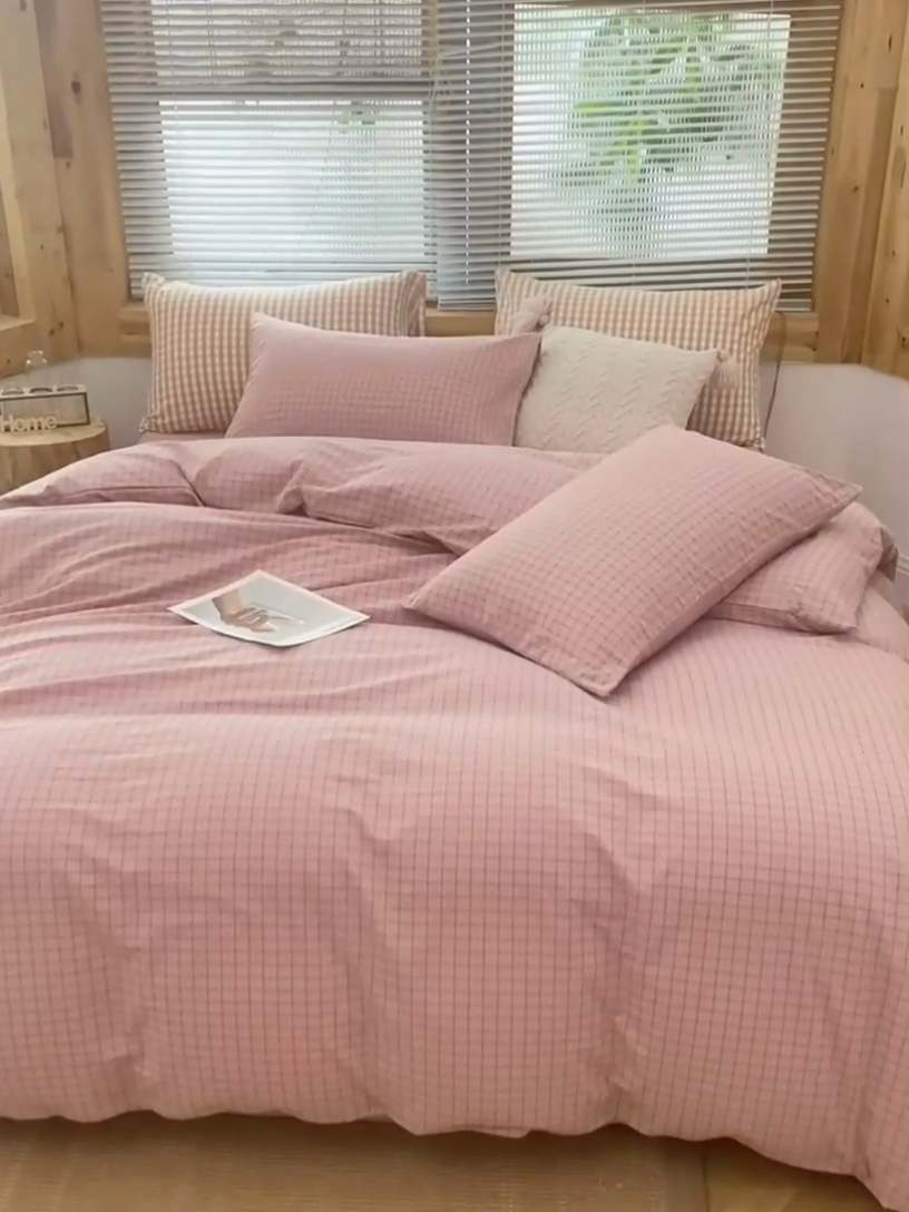 91家纺网 家纺一手货源 找家纺 柠萌家居 2024新款A类全棉色织水洗棉无印风四件套 小粉格