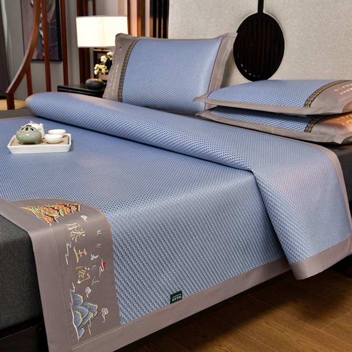 91家纺网 家纺一手货源 找家纺 简一 2024新款滕王阁重工刺绣加厚编织冰滕双面凉席 滕王阁湖蓝床单